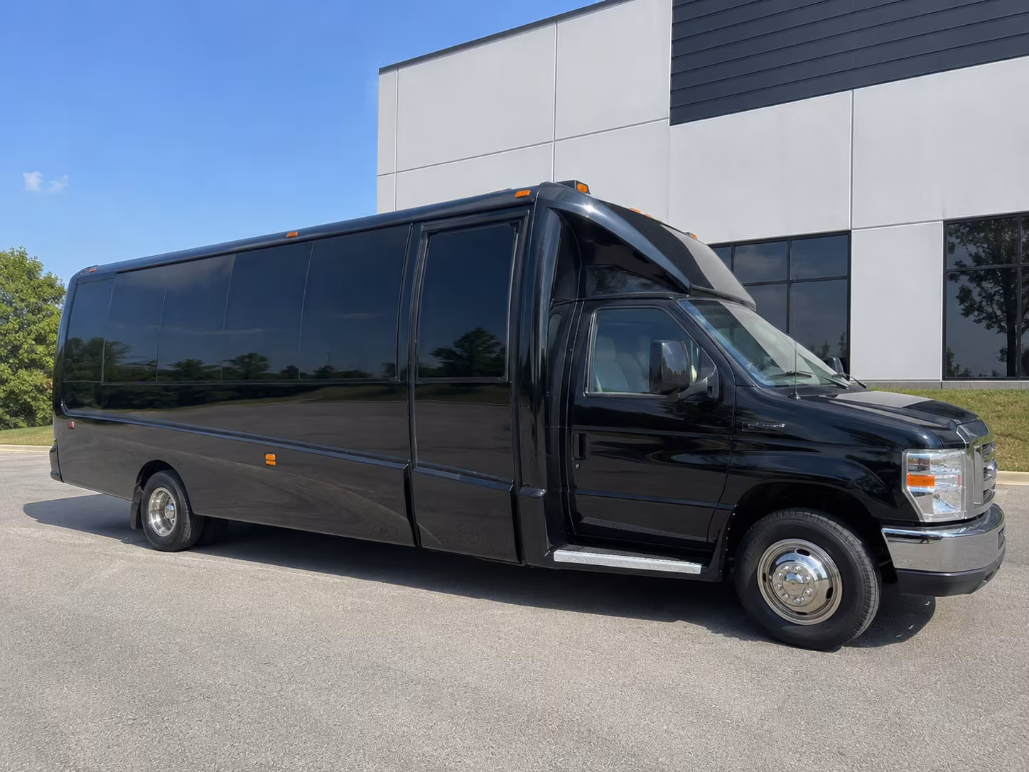 gloucester new years eve party bus rental