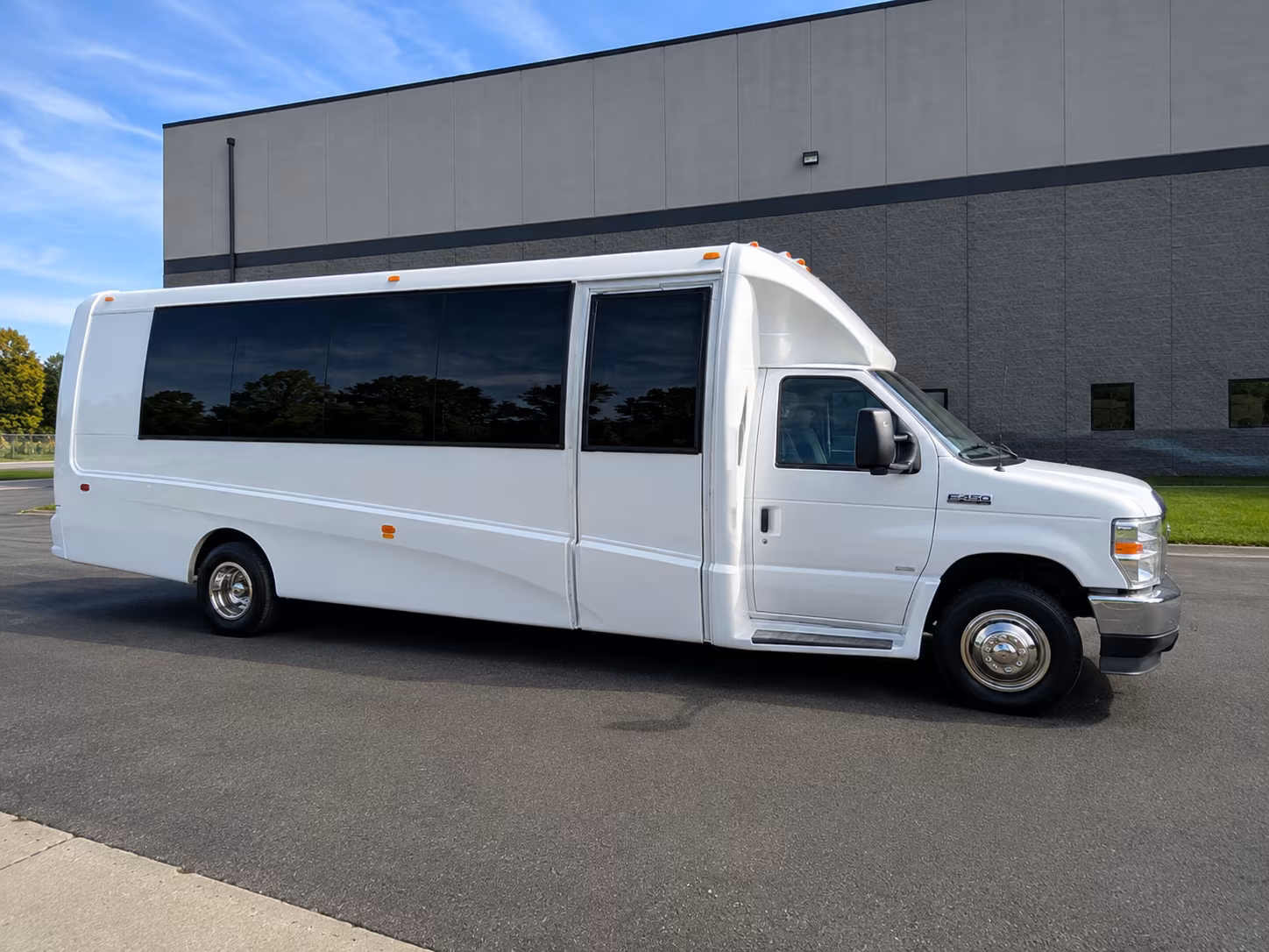 how the type of bus you choose changes the price in gloucester new jersey
