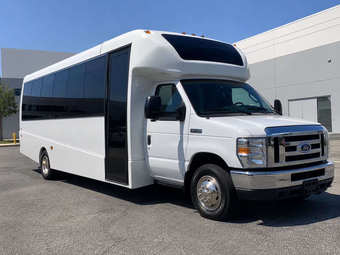 philadelphia sleek charter bus rentals for philadelphia corporate retreats