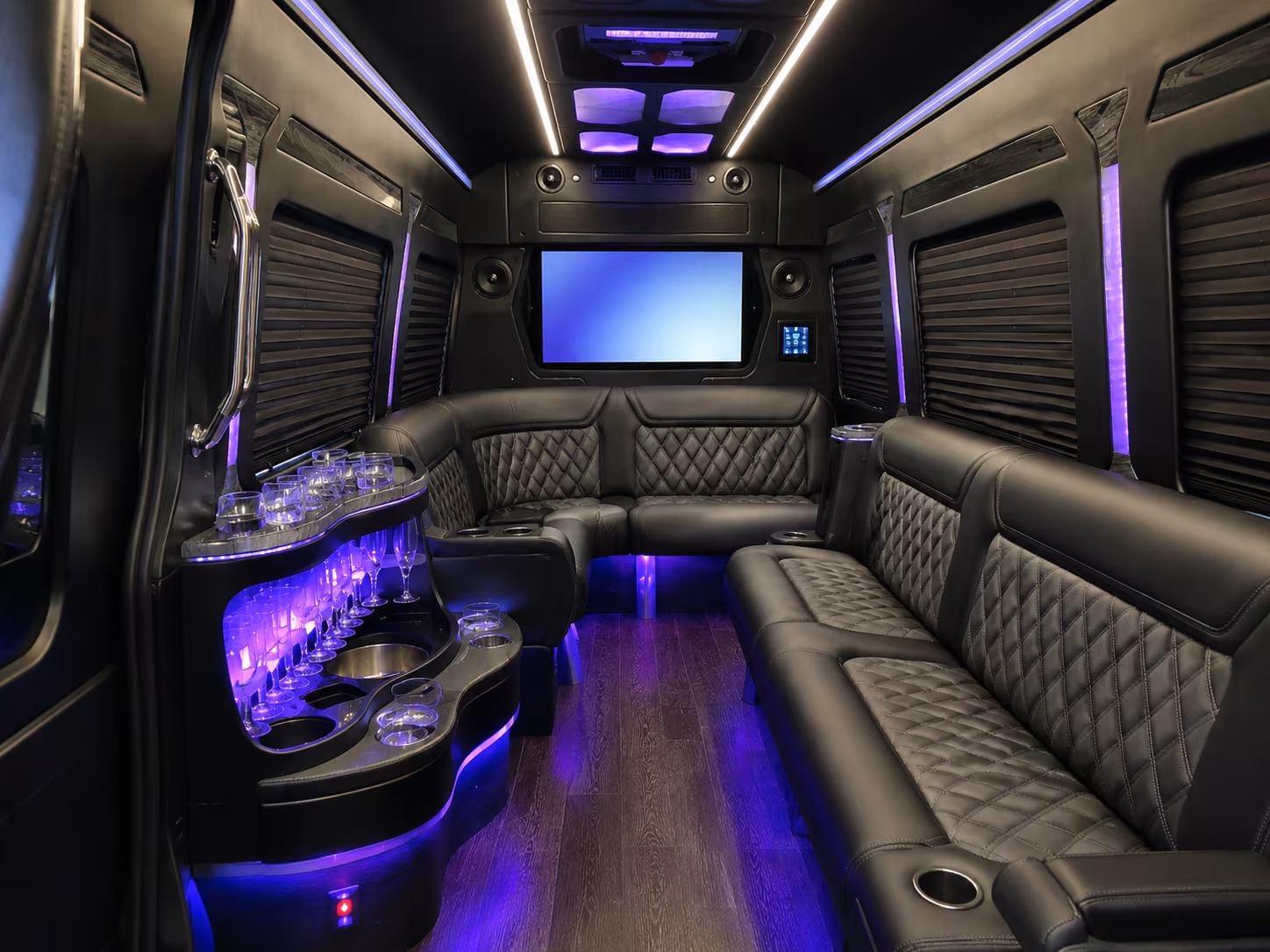 these buses handle nsa philadelphia runs and cross river federal agency trips with ease