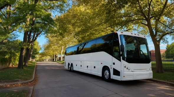 gloucester vacation bus rentals for family trips